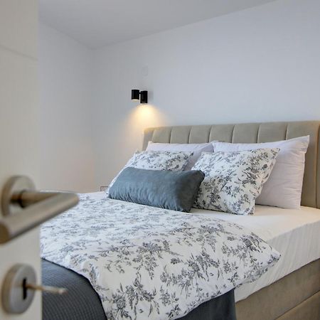 Visumapartments Senj  Esterno foto