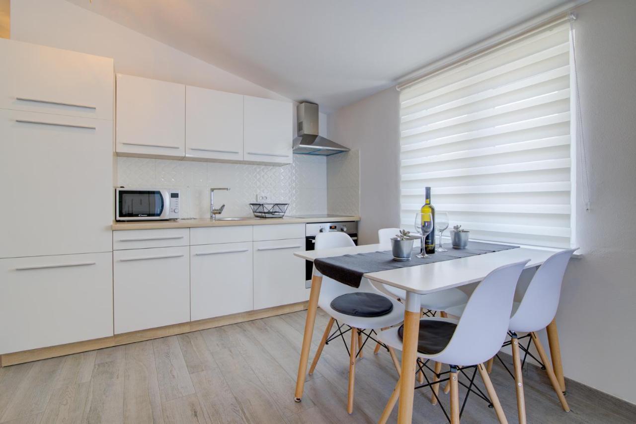 Visumapartments Senj  Esterno foto
